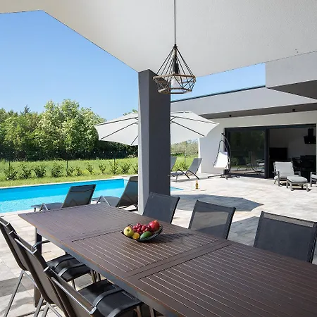 Vila Nora With Heated Pool Marčana Exterior foto